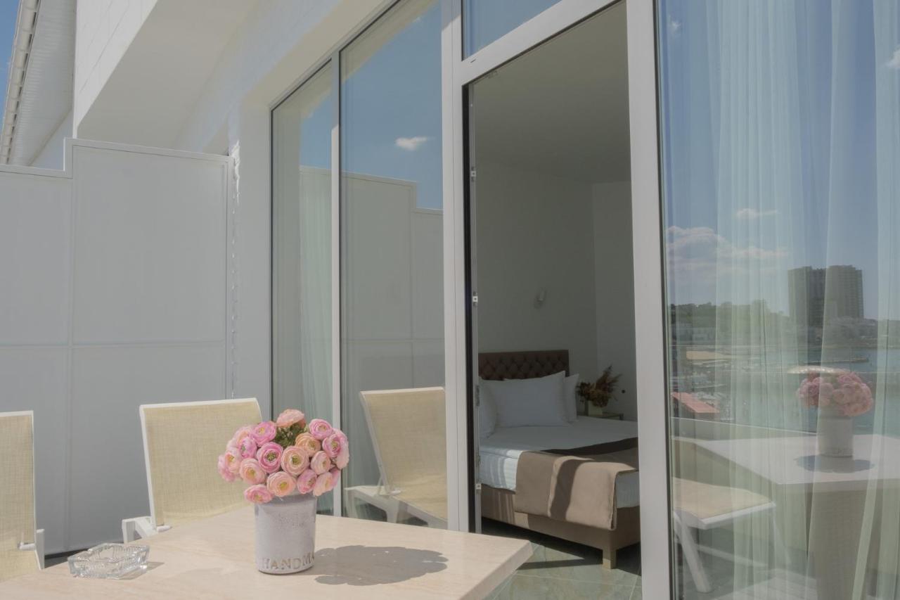 Junior Suite with Terrace